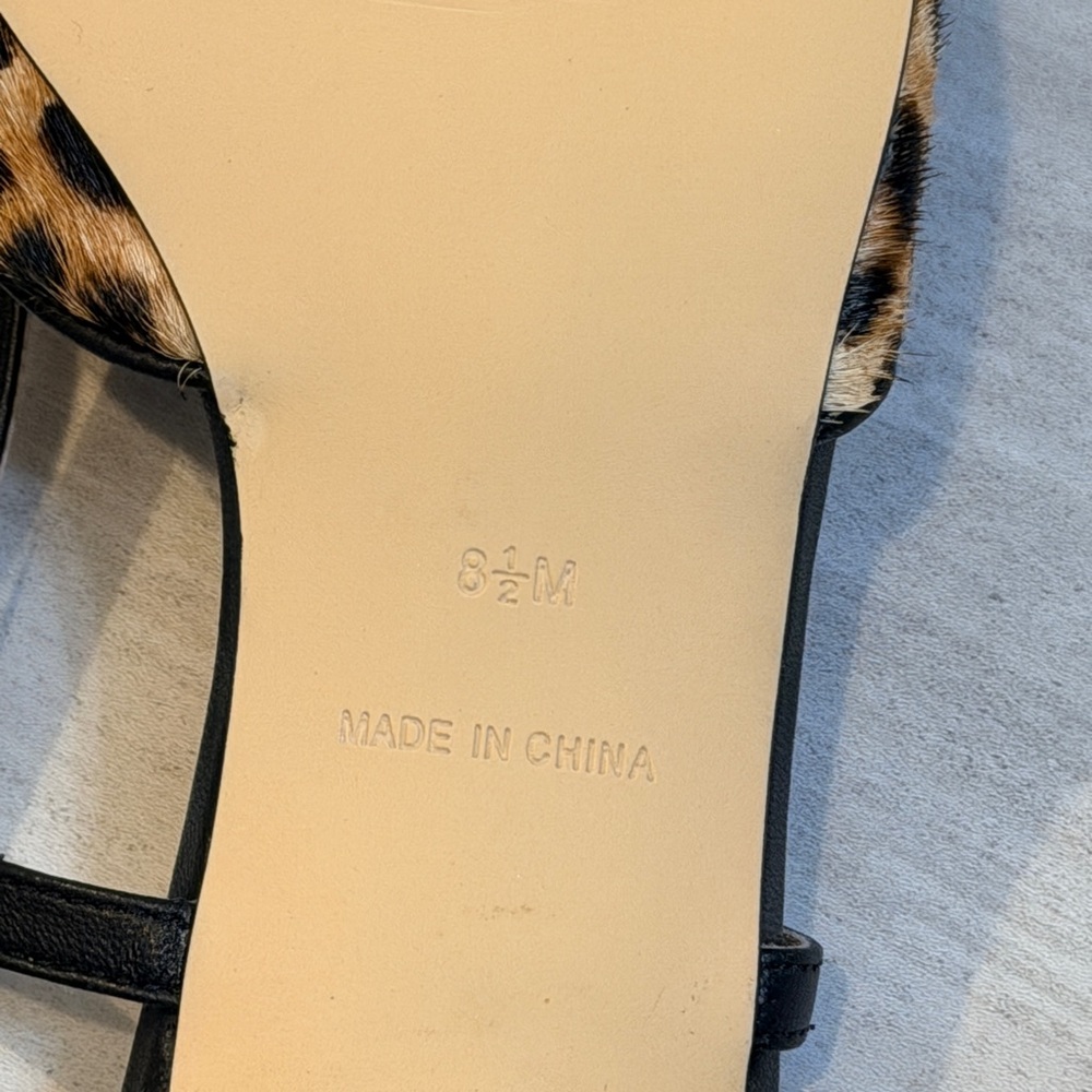 New with Box Lilly Pulitzer Leopard Print Kitten Heels with Gold Accents - Picture 5 of 7